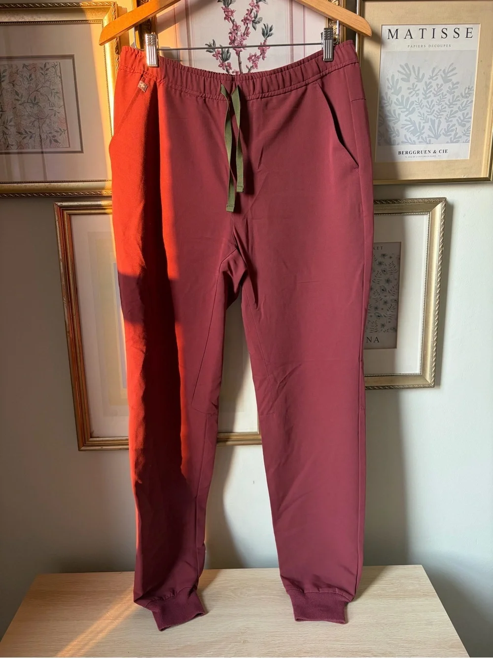 Figs Men’s Joggers Dark Cherry Medium